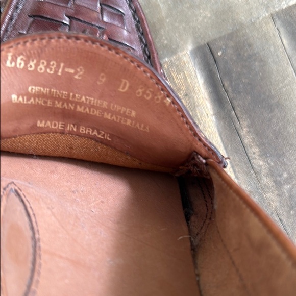 NWOB Giorgio Brutini Brown Leather Slip-On Loafers with Tassels main image 4